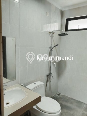 Jual Rumah Mewah Elegan Dengan View Cantik di Metland Puri, Jakarta Barat Jual Rumah Mewah Elegan Dengan View Cantik di Metland Puri, Jakarta Barat