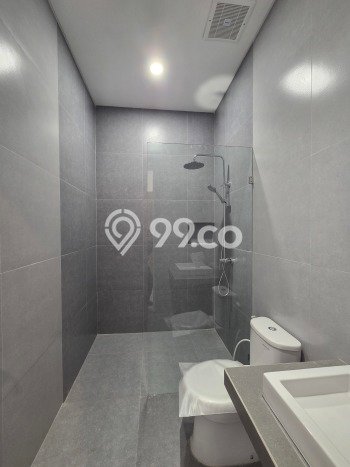 Rumah Elit Modern Tanpa Renovasi di Taman Ratu Jakarta Barat Rumah Elit Modern Tanpa Renovasi di Taman Ratu Jakarta Barat