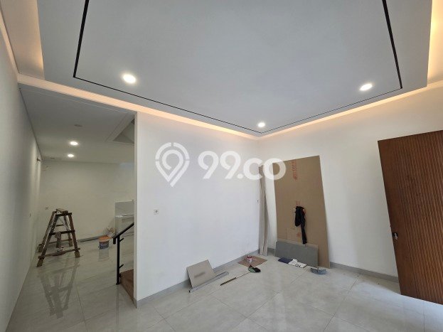 Rumah Elit Modern Tanpa Renovasi di Taman Ratu Jakarta Barat Rumah Elit Modern Tanpa Renovasi di Taman Ratu Jakarta Barat
