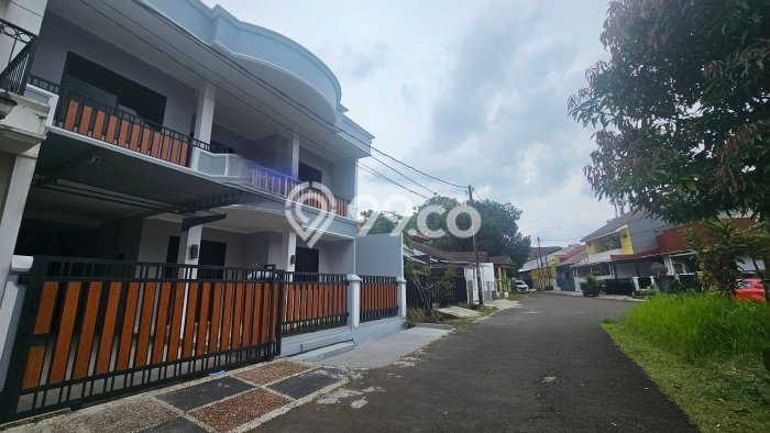 Rumah Mewah LB 288m2 Siap Huni Desain Elegan di BSD Griya Loka, Tangerang Rumah Mewah LB 288m2 Siap Huni Desain Elegan di BSD Griya Loka, Tangerang