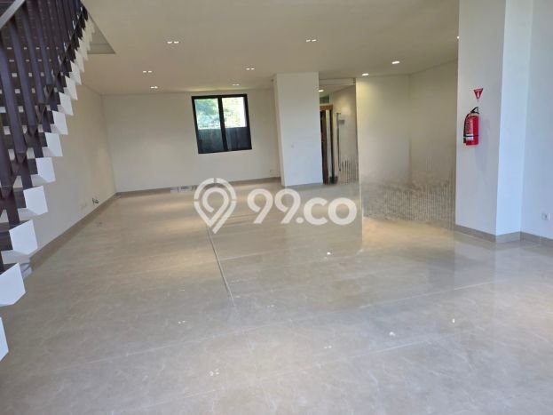Kantor Disewa di Tangerang dengan LB 583m2 Area Komersial Ramai Kantor Disewa di Tangerang dengan LB 583m2 Area Komersial Ramai
