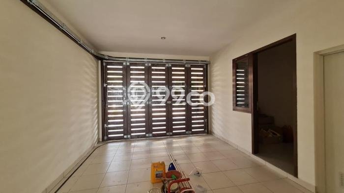 Rumah Luxury Modern Siap Huni di BSD Delatinos Tangerang Rumah Luxury Modern Siap Huni di BSD Delatinos Tangerang