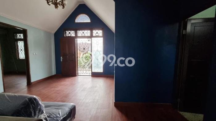 Jual Rumah Mewah Megah Dengan View Eksklusif di Alam Sutera, Tangerang Jual Rumah Mewah Megah Dengan View Eksklusif di Alam Sutera, Tangerang