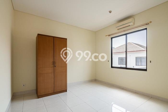 For Sale! Premium House LT 240m2 Desain Modern di BSD For Sale! Premium House LT 240m2 Desain Modern di BSD