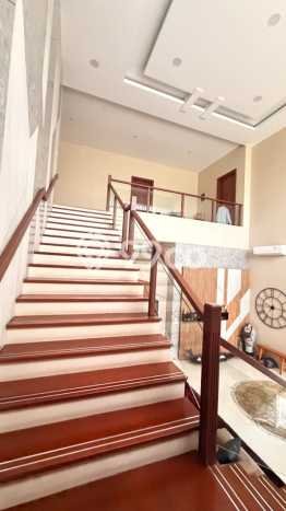 Ready to Use! Premium House LT 310m2 Desain Elegan di BSD City Ready to Use! Premium House LT 310m2 Desain Elegan di BSD City