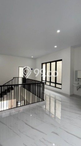 Dijual Rumah Mewah Elegan Dengan View Eksklusif di Meruya, Jakarta Barat Dijual Rumah Mewah Elegan Dengan View Eksklusif di Meruya, Jakarta Barat