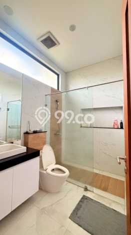 Ready to Use! Premium House LT 310m2 Desain Elegan di BSD City Ready to Use! Premium House LT 310m2 Desain Elegan di BSD City