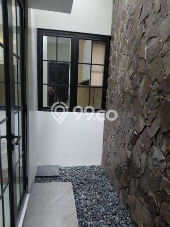 Ready to Use! Luxury House LT 112m2 Desain Elegan di BSD Ready to Use! Luxury House LT 112m2 Desain Elegan di BSD