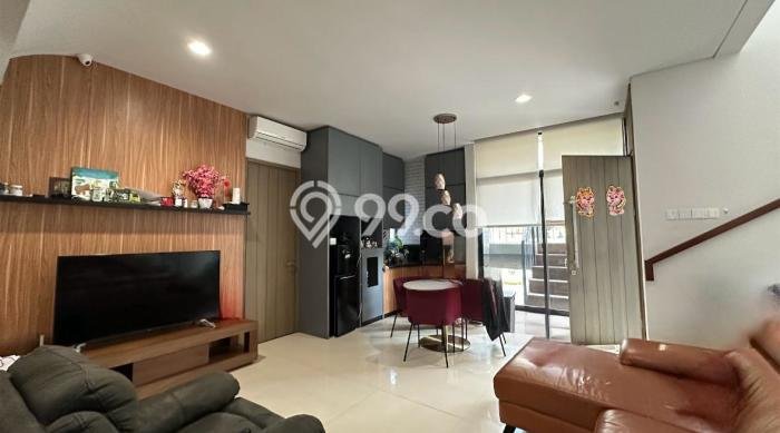 Jual Rumah Mewah Megah Dengan View Eksklusif di BSD, Tangerang Jual Rumah Mewah Megah Dengan View Eksklusif di BSD, Tangerang