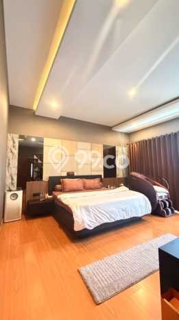 Rumah Elit Modern Tanpa Renovasi di BSD City Tangerang Rumah Elit Modern Tanpa Renovasi di BSD City Tangerang