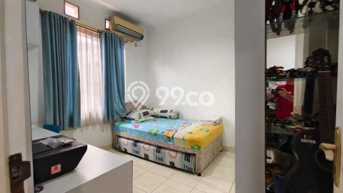 Rumah Mewah LB 200m2 Siap Pakai Desain Elegan di BSD City, Tangerang Rumah Mewah LB 200m2 Siap Pakai Desain Elegan di BSD City, Tangerang
