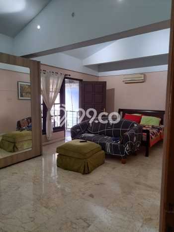 Rumah Luxury Modern Tanpa Renovasi di Gandaria Jakarta Selatan Rumah Luxury Modern Tanpa Renovasi di Gandaria Jakarta Selatan