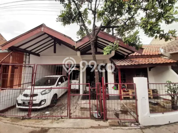 Rumah Luas Asri 4 KT Siap Huni di Kopo Bandung Rumah Luas Asri 4 KT Siap Huni di Kopo Bandung