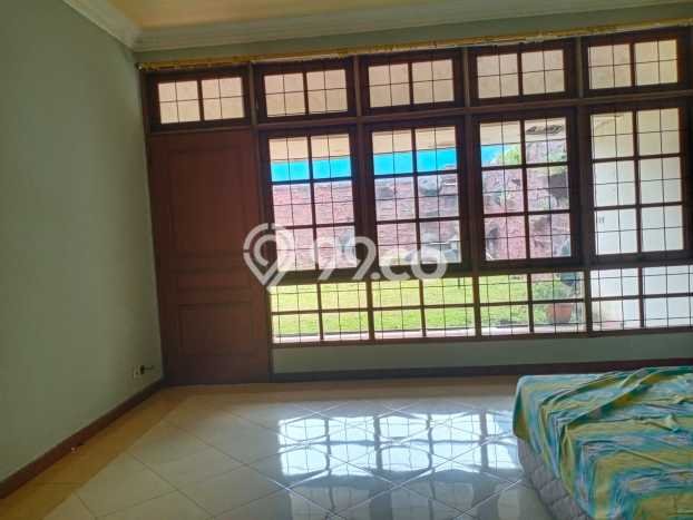 Rumah Mewah LB 400m2 Siap Pakai Desain Elegan di Cilendek Barat, Bogor Rumah Mewah LB 400m2 Siap Pakai Desain Elegan di Cilendek Barat, Bogor