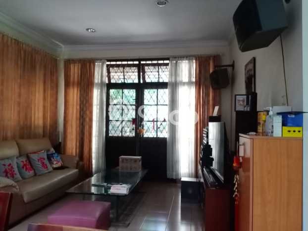 Hunian Elit LB 211m2 Siap Pakai Desain Elegan di Katulampa, Bogor Hunian Elit LB 211m2 Siap Pakai Desain Elegan di Katulampa, Bogor