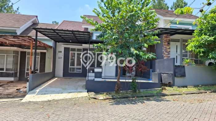 For Sale Hunian Rumah Terawat 3 KT di Tanah Sareal, Bogor For Sale Hunian Rumah Terawat 3 KT di Tanah Sareal, Bogor