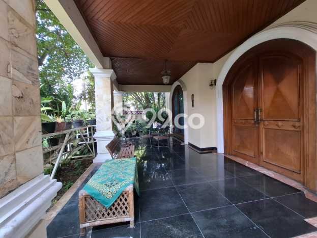 Rumah Luxury Modern Tanpa Renovasi di Cibubur Depok Rumah Luxury Modern Tanpa Renovasi di Cibubur Depok