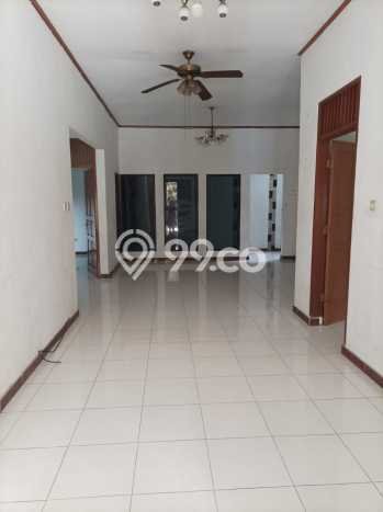 Disewakan! Rumah 4 Kamar Tidur &
2 Kamar Mandi di Pulogebang, Jakarta Timur Disewakan! Rumah 4 Kamar Tidur &
2 Kamar Mandi di Pulogebang, Jakarta Timur