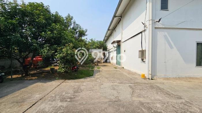 Pabrik Dijual di Jakarta Barat LT 1260m2 & LB 1600m2 Lokasi Terbaik! Pabrik Dijual di Jakarta Barat LT 1260m2 & LB 1600m2 Lokasi Terbaik!