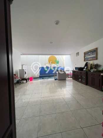 For Sale! Luxury House LT 225m2 Desain Modern di Pasar Baru For Sale! Luxury House LT 225m2 Desain Modern di Pasar Baru