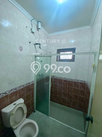 Ready to Use! Luxury House LT 132m2 Desain Elegan di Grogol Ready to Use! Luxury House LT 132m2 Desain Elegan di Grogol