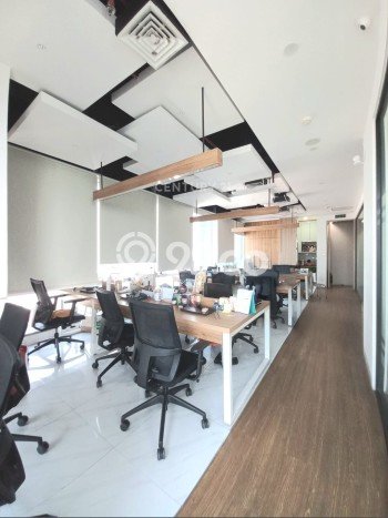 AREA KOMERSIAL! Kantor Disewakan di Central Park, Luas 128m², Jalan Utama, Siap Operasi AREA KOMERSIAL! Kantor Disewakan di Central Park, Luas 128m², Jalan Utama, Siap Operasi