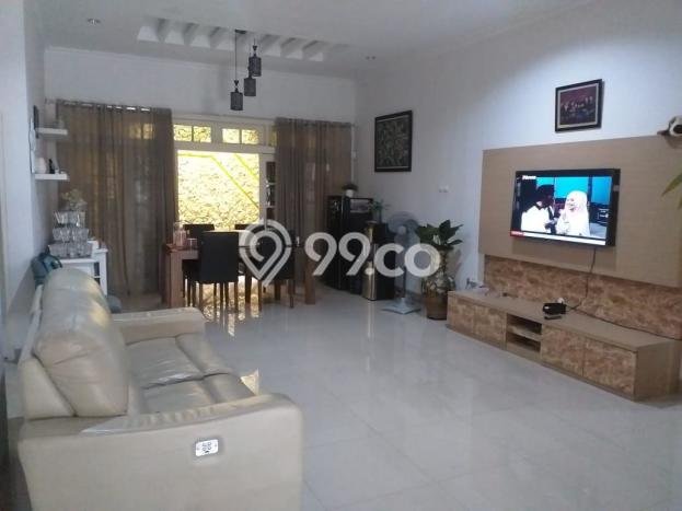 Dijual Rumah Luas Megah Dengan View Eksklusif di Tomang, Jakarta Barat Dijual Rumah Luas Megah Dengan View Eksklusif di Tomang, Jakarta Barat
