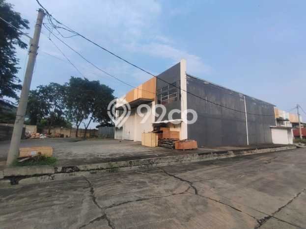 Unit Gudang Tersedia di Kamal Spesifikasi LB 300m2 Unit Gudang Tersedia di Kamal Spesifikasi LB 300m2