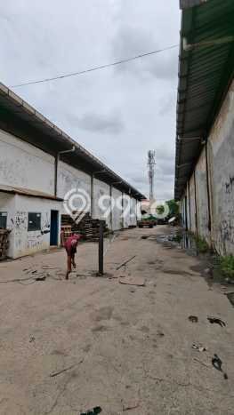 Gudang Disewa di Jakarta Utara dengan LB 1365m2 Area Komersial Ramai Gudang Disewa di Jakarta Utara dengan LB 1365m2 Area Komersial Ramai