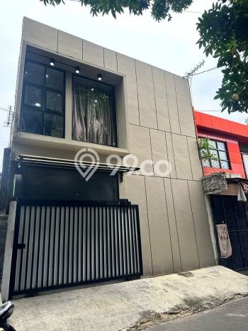 Rumah Kost Dijual di Jatinegara, Jakarta Timur, 13 KT, 13 KM, Bangunan 238m2 Rumah Kost Dijual di Jatinegara, Jakarta Timur, 13 KT, 13 KM, Bangunan 238m2