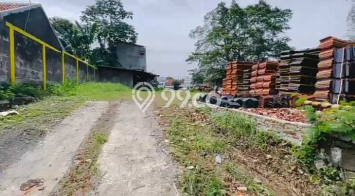 Tanah Dijual Lokasi Pasar Rebo, Jakarta Timur dengan Luas Tanah 1367m2 dan Status SHM Tanah Dijual Lokasi Pasar Rebo, Jakarta Timur dengan Luas Tanah 1367m2 dan Status SHM