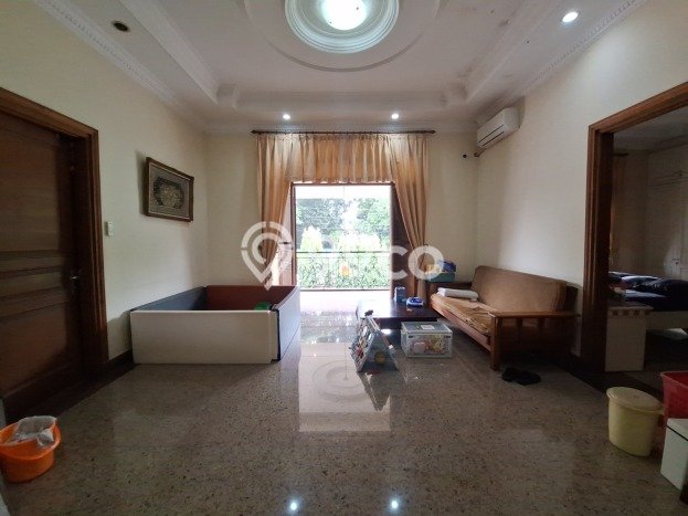 Hunian Elit LB 350m2 Siap Pakai Desain Elegan di Kelapa Dua, Depok Hunian Elit LB 350m2 Siap Pakai Desain Elegan di Kelapa Dua, Depok