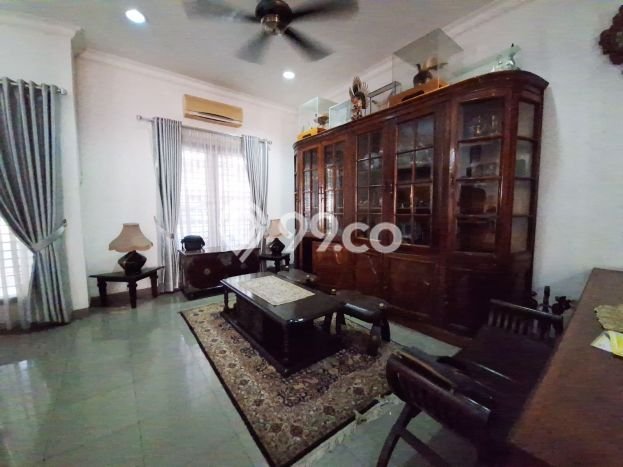 Hunian Mewah Siap Huni LT 330m2 di Kebayoran Baru, Jakarta Selatan Hunian Mewah Siap Huni LT 330m2 di Kebayoran Baru, Jakarta Selatan