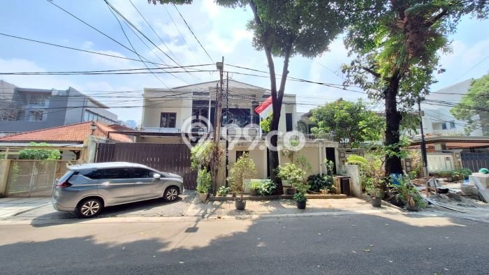 Hunian Mewah Siap Huni LT 330m2 di Kebayoran Baru, Jakarta Selatan Hunian Mewah Siap Huni LT 330m2 di Kebayoran Baru, Jakarta Selatan