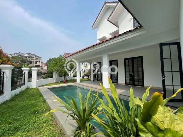 Rumah Elit Modern Tanpa Renovasi di Lebak Bulus Jakarta Selatan Rumah Elit Modern Tanpa Renovasi di Lebak Bulus Jakarta Selatan