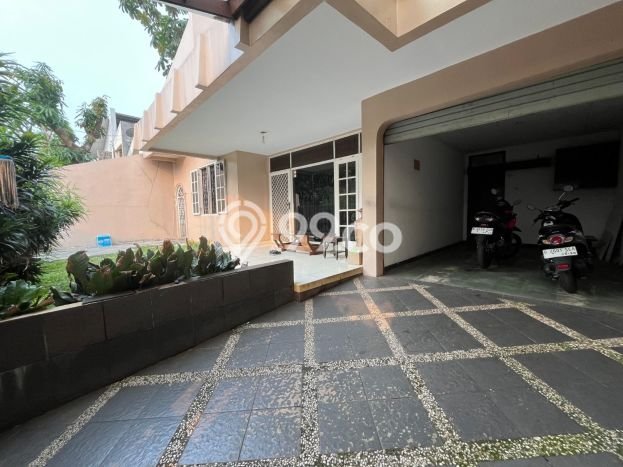 Hunian Cantik Minimalis Lb 200m2 di Cinere, Depok Hunian Cantik Minimalis Lb 200m2 di Cinere, Depok