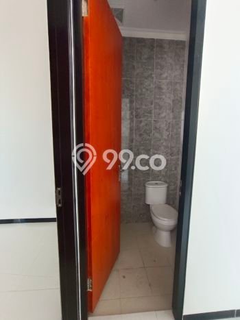 DIJUAL CEPAT! Rumah area Rungkut, Surabaya, Luas 100m² Bangunan 57m² HARGA NEGO! DIJUAL CEPAT! Rumah area Rungkut, Surabaya, Luas 100m² Bangunan 57m² HARGA NEGO!