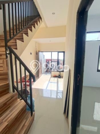 Rumah 3 KT 2 KM Luas Tanah 50m², LB 60m² di Rungkut, Surabaya Rumah 3 KT 2 KM Luas Tanah 50m², LB 60m² di Rungkut, Surabaya