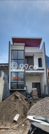 Jual Rumah 3 KT di Semolowaru, Surabaya - LT 63m² Jual Rumah 3 KT di Semolowaru, Surabaya - LT 63m²