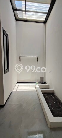 Jual Rumah Strategis Bagus Punya 3 KT di Rungkut Surabaya SHM Jual Rumah Strategis Bagus Punya 3 KT di Rungkut Surabaya SHM