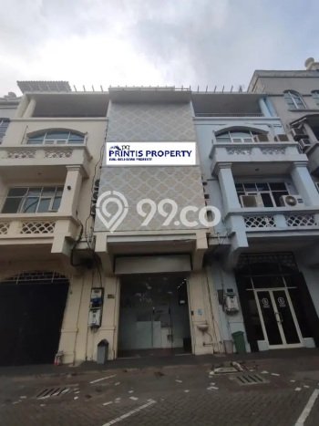 Ruko Area Premium Kawasan Kebayoran Lama, Luas 375m2m², Ramai Ruko Area Premium Kawasan Kebayoran Lama, Luas 375m2m², Ramai