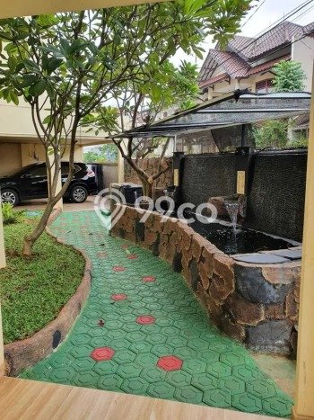 Jual Rumah Luas Elegan Dengan View Eksklusif di Meruya, Jakarta Barat Jual Rumah Luas Elegan Dengan View Eksklusif di Meruya, Jakarta Barat