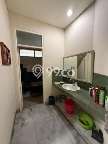 Dijual Rumah Premium dengan Fasilitas Sekitar Komplit di Kebon Jeruk, Jakarta Barat Dijual Rumah Premium dengan Fasilitas Sekitar Komplit di Kebon Jeruk, Jakarta Barat