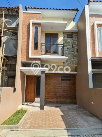 Rumah Strategis Minimalis Lb 130m2 di Jagakarsa, Jakarta Selatan Rumah Strategis Minimalis Lb 130m2 di Jagakarsa, Jakarta Selatan