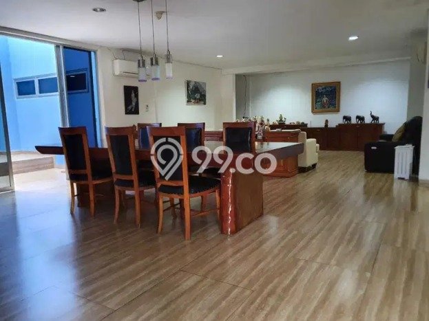 Jual Rumah Luas Elegan Dengan View Eksklusif di Meruya, Jakarta Barat Jual Rumah Luas Elegan Dengan View Eksklusif di Meruya, Jakarta Barat