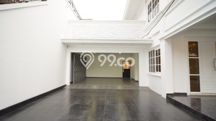 Disewakan Rumah Nyaman di Kemang LT 973m2 / LB 1100m2 Siap Huni Disewakan Rumah Nyaman di Kemang LT 973m2 / LB 1100m2 Siap Huni