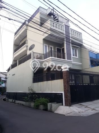Siap Huni Rumah Mewah 3 Kamar di Grogol Petamburan Dekat ke Mana Saja Siap Huni Rumah Mewah 3 Kamar di Grogol Petamburan Dekat ke Mana Saja