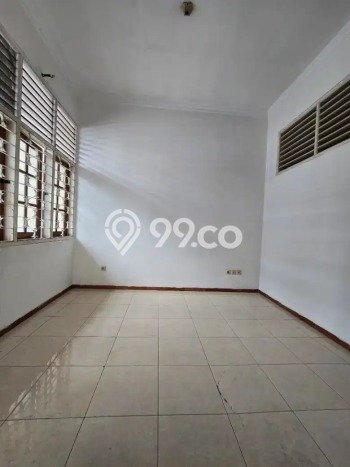 Rumah Modern Cantik 3 KT Bisa Langsung Pindah di Kebon Jeruk Rumah Modern Cantik 3 KT Bisa Langsung Pindah di Kebon Jeruk