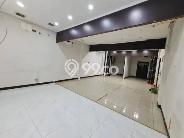 Disewakan Ruko di Duren Sawit Jakarta Timur LT 215m2, LB 190m2 Disewakan Ruko di Duren Sawit Jakarta Timur LT 215m2, LB 190m2