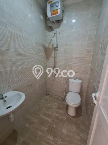 Rumah Strategis Minimalis Lb 130m2 di Jagakarsa, Jakarta Selatan Rumah Strategis Minimalis Lb 130m2 di Jagakarsa, Jakarta Selatan